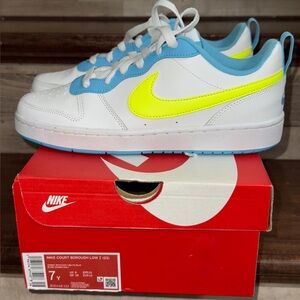 Cute 🥰 Nike Court Borough Low 2 GS /7Y 'White Baltic Blue Volt' Women's Size 8.5